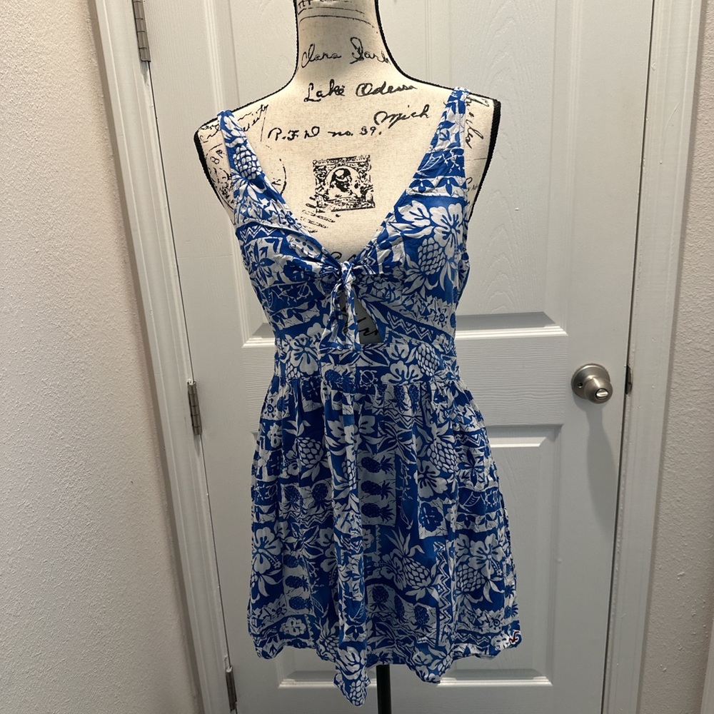 Hollister Blue and White Floral Tie-Front Mini Dress